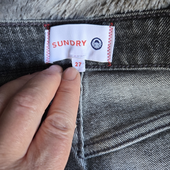 Sundry High-Rise Skinny Jeans with Leopard Side Trim – Size 29 - Picture 7 of 11